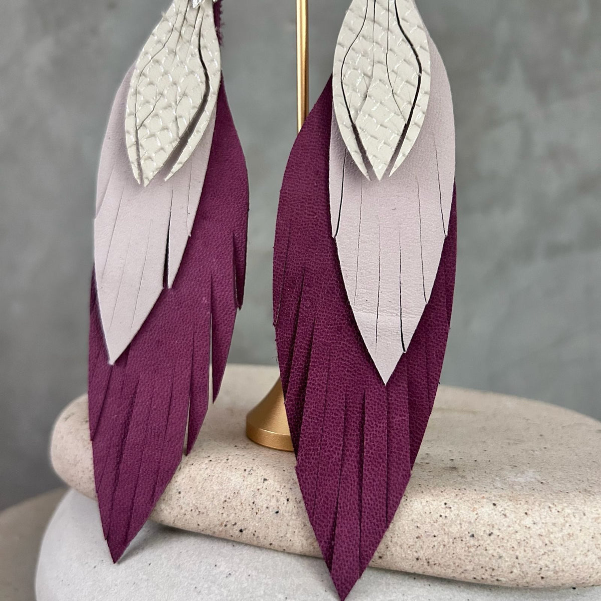 Magenta + piel + beige texturizado