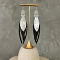Aretes Atrapasueños · Verde deslavado y plata, tamaño mediano, colección Básicos